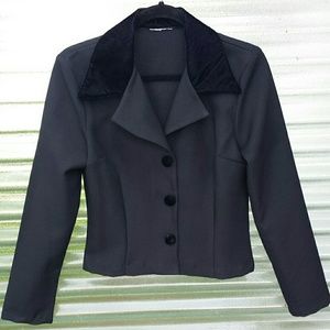 😄😆BLACK WITH ACCENTS OF VELVET SZ M  BLAZER
